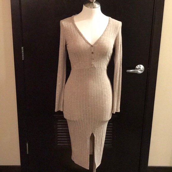 Auditions Dresses & Skirts - LAST ONE! SIZE L - Long-Sleeved Bodycon Midi Dress